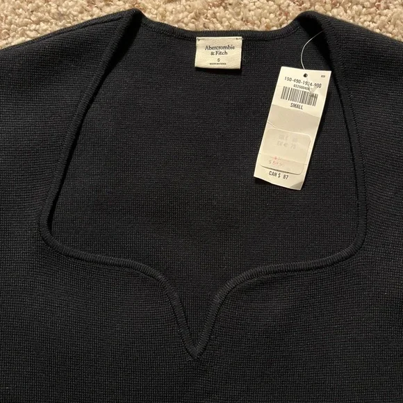 Abercrombie & Fitch Sweetheart Neckline Knit Long Sleeve - Picture 6 of 6